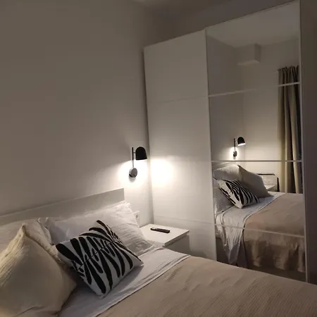 Salt & Stone * Kastela