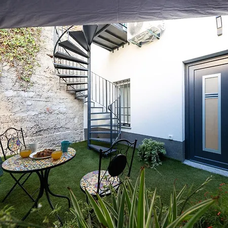 Salt & Stone Kastela