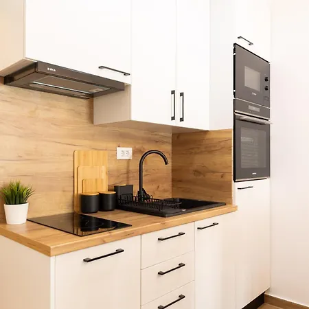 Salt & Stone Apartman
