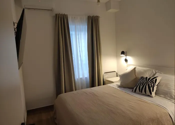 Salt & Stone Apartment *