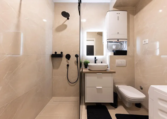 Salt & Stone Apartment